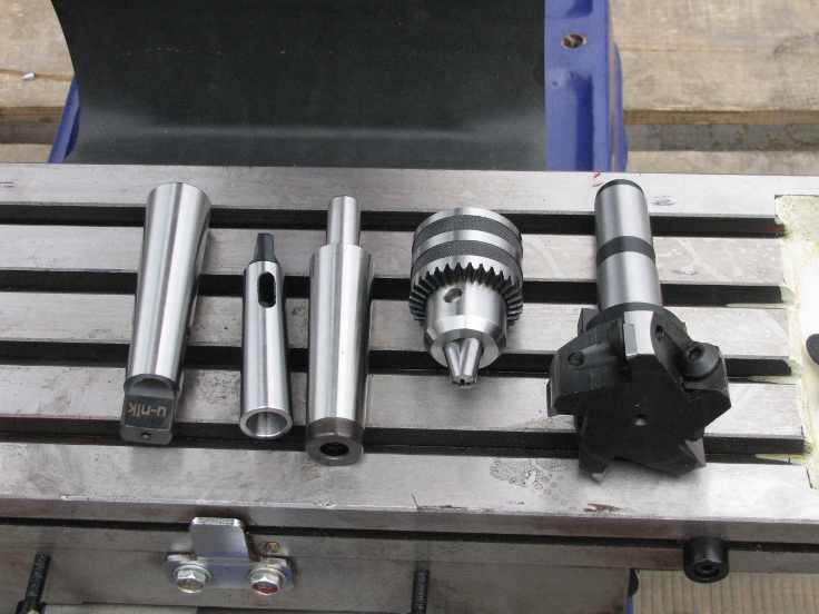 Machine de fraisage et de forage ZX 7040 B1