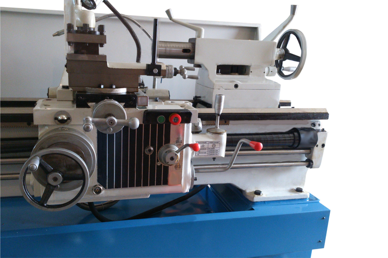 Tokarka Uniwersalna CA6250B 500 x 1500 mm