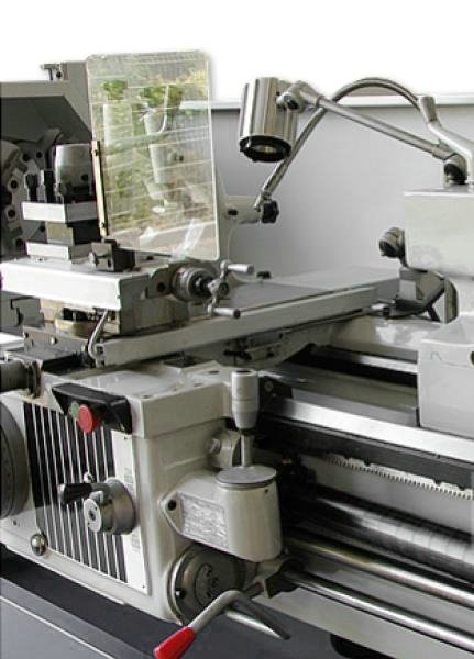 Lathe universel 500 x 1000/1500/2000