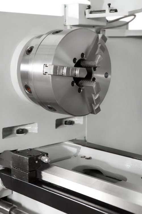 Machine de tournant en métal CDC460 x 1000