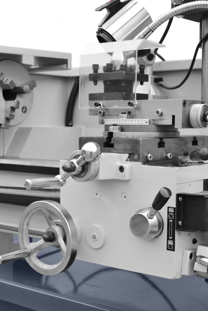 Tour de tour et moulin à la machine à 320