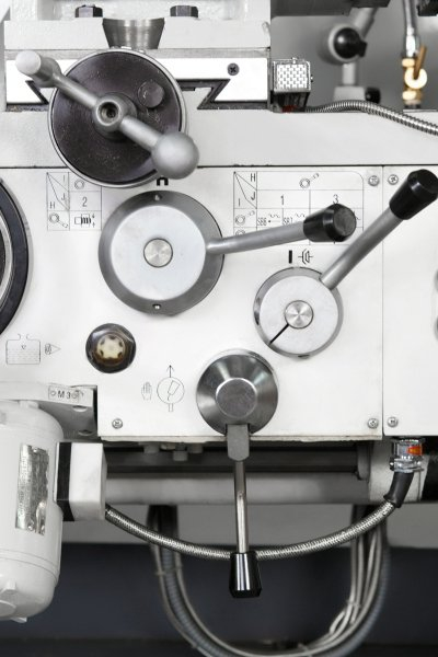 Machine de tournant en métal CDC500 x 1000