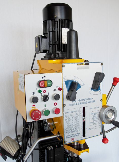 Forage automatique du support et broyage ZX40BPC avec liquide de refroidissement))