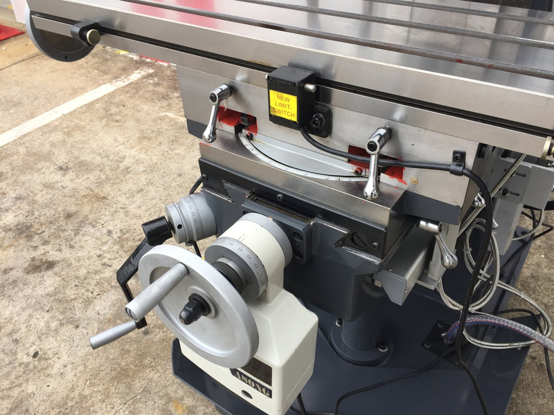ZX7550CW Universal Mill Gear Drive avec lecture numérique à 3 axes,