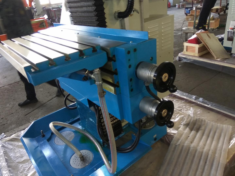 Machine à outils xl8140