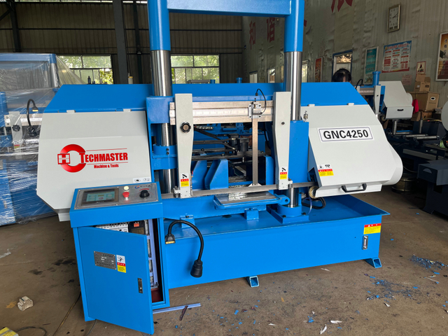 GNC4250 CNC Band Saw Machine avec chargeur automatique