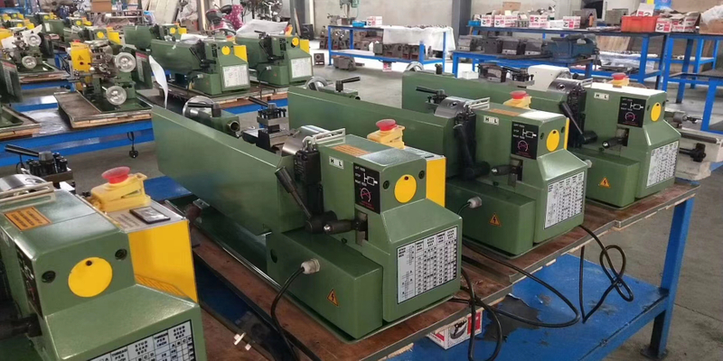 MINI LATHE CJ0618X350MM MOTEUR DC sans balais 