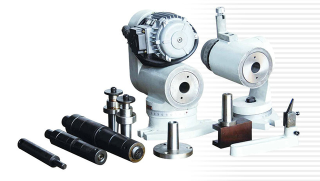 Machine d'accrochage d'outil de coupe universelle 2M6420