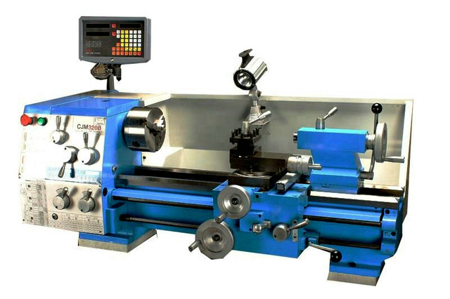 Lathe de vitesses de qualité 38 mm CJM320B / 750 mm 