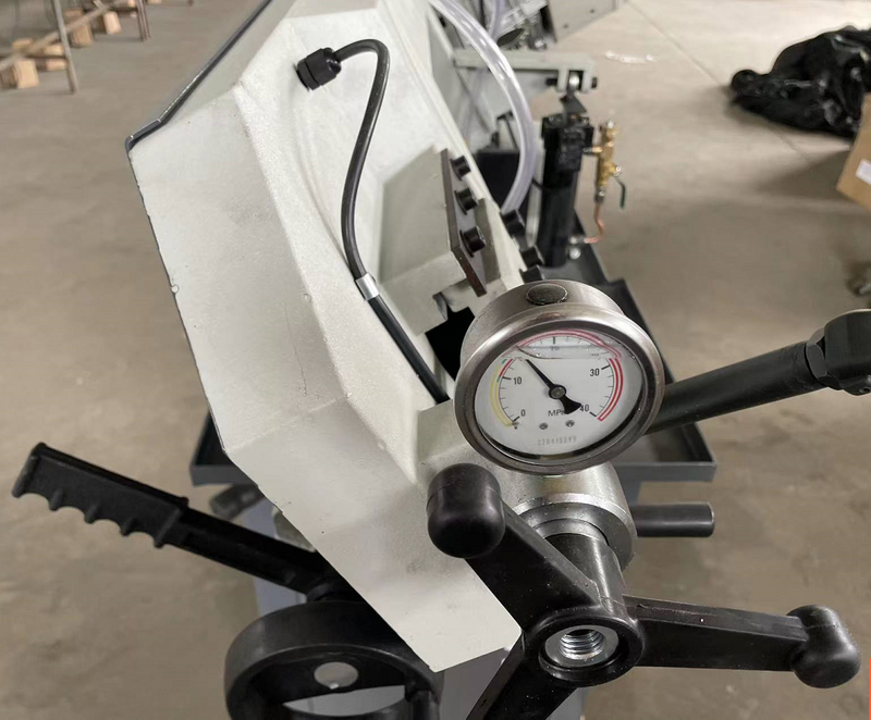 BS275 Band Saw