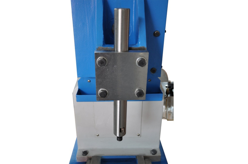  Petite machine à fentes B5012
