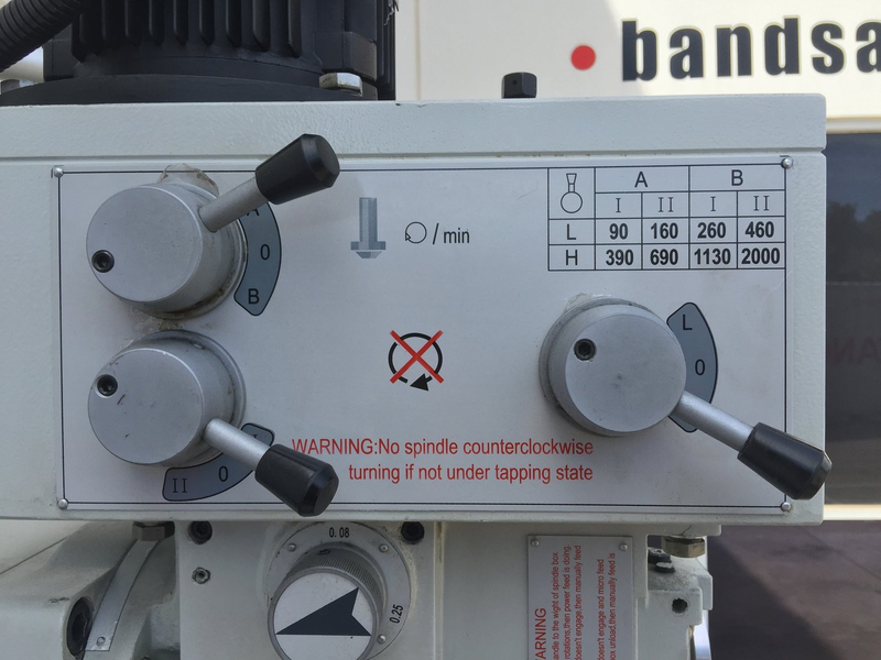 MGH757Z. Universal Mill Gear Head Drive avec Easson 3 Axe Digital Readout