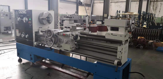 Lathe conventionnel C6256C Big Spindle Hole Série 