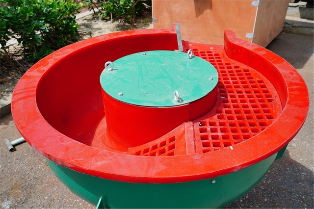 Machine de polissage de gobelet vibratoire à vendre LW-150L