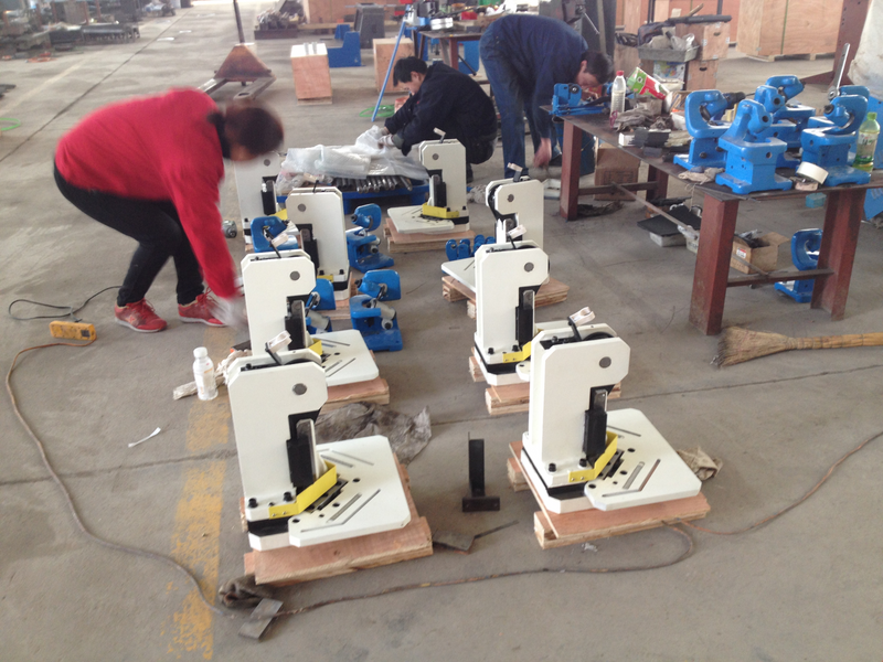 Notcher manuel 100x100 mm, 3 mm