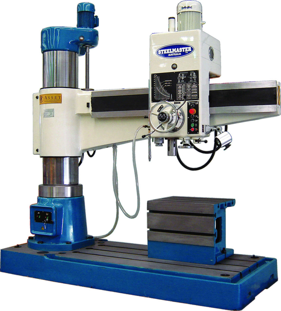 RD2063. Drillage de bras radial Steelmaster. ARME 2000 mm, capacité de forage de 63 mm, broche de 5 mt,